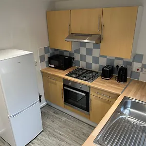 Lovely Two Bedroom Flat Apartment